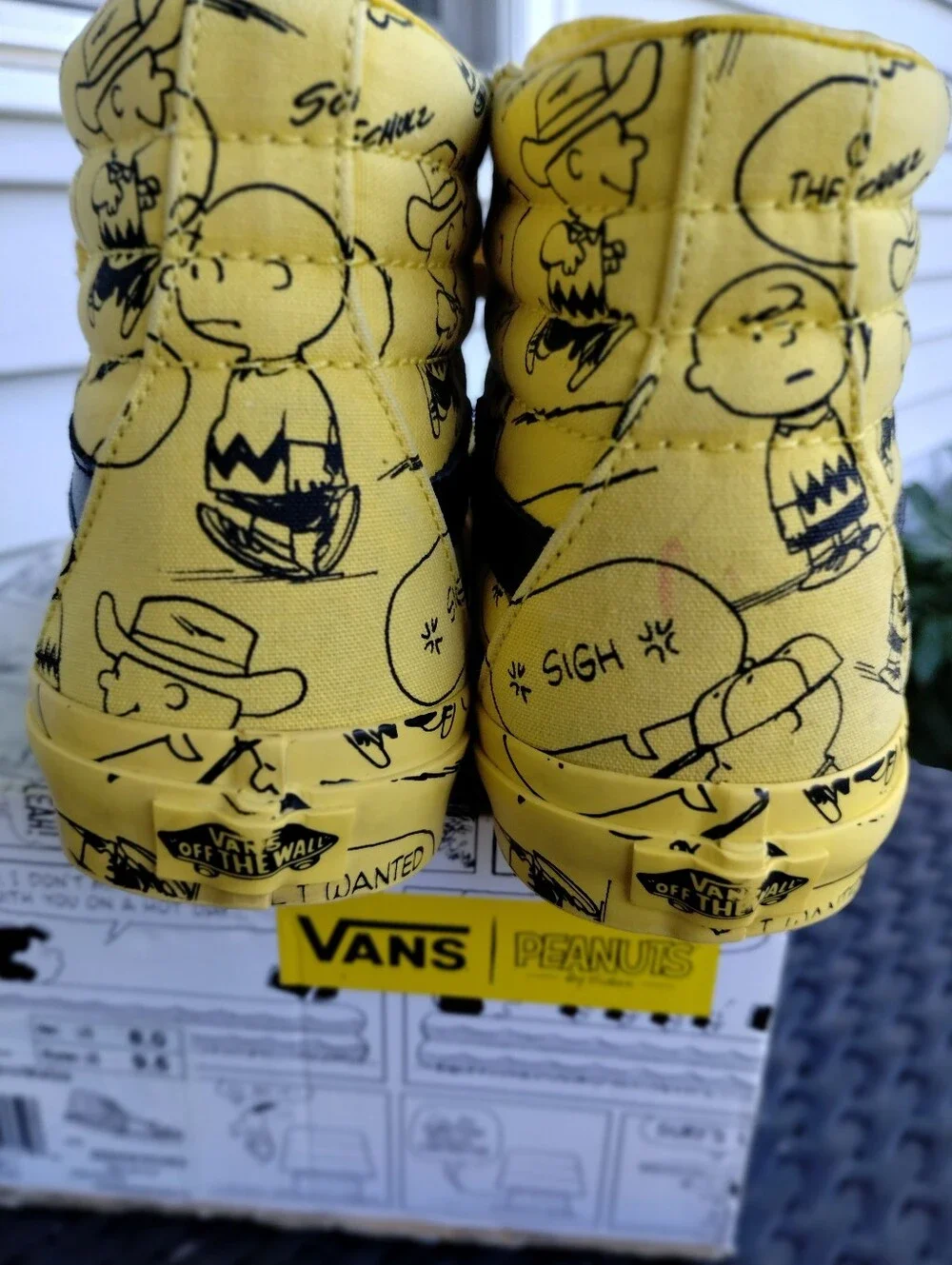 Vans x Peanuts Charlie Brown SK8-Hi Reissue Yellow Men's 8 Women's 9.5 w/ Box